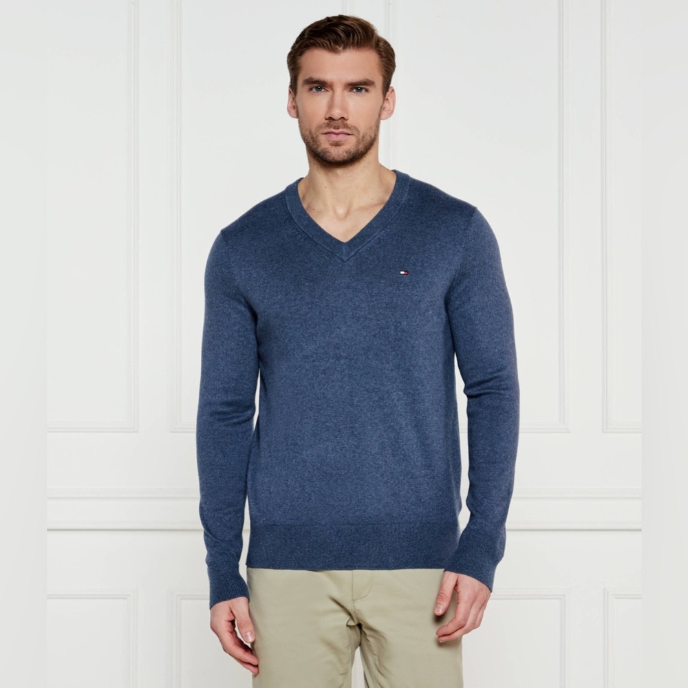 Tommy Hilfiger essentials vneck cotton sweater in dark blue